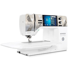 Bernina 790 Plus Crystal Edition 2