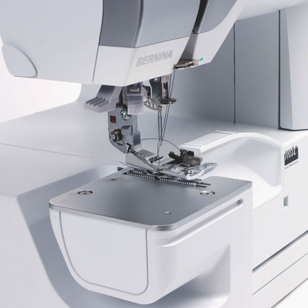 Bernina L 850