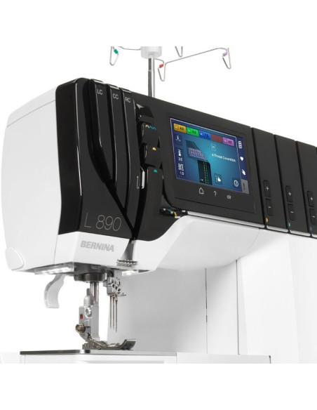 Bernina L 890