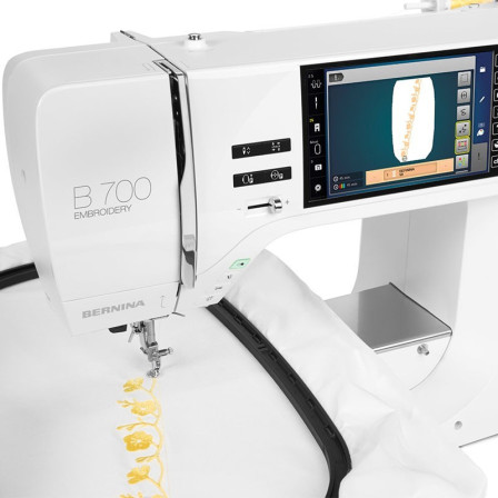 Bernina B 700