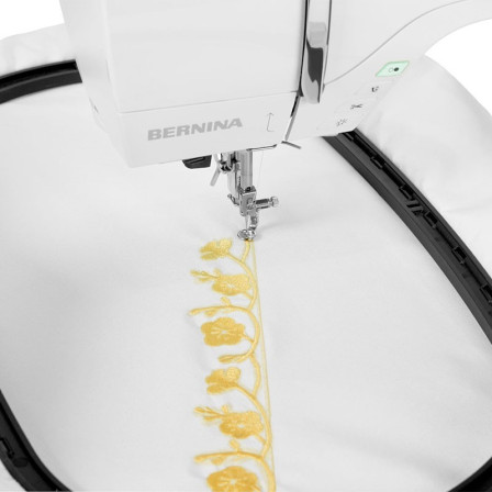 Bernina B 700