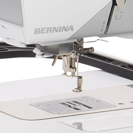 Bernina B 990
