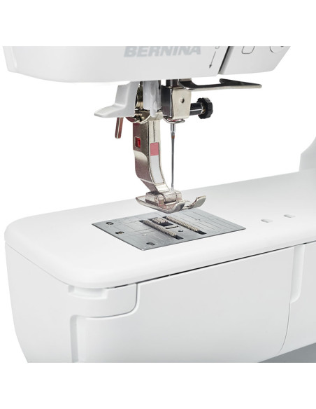 Швейна машина Bernina B 325