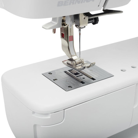 Швейна машина Bernina B 335